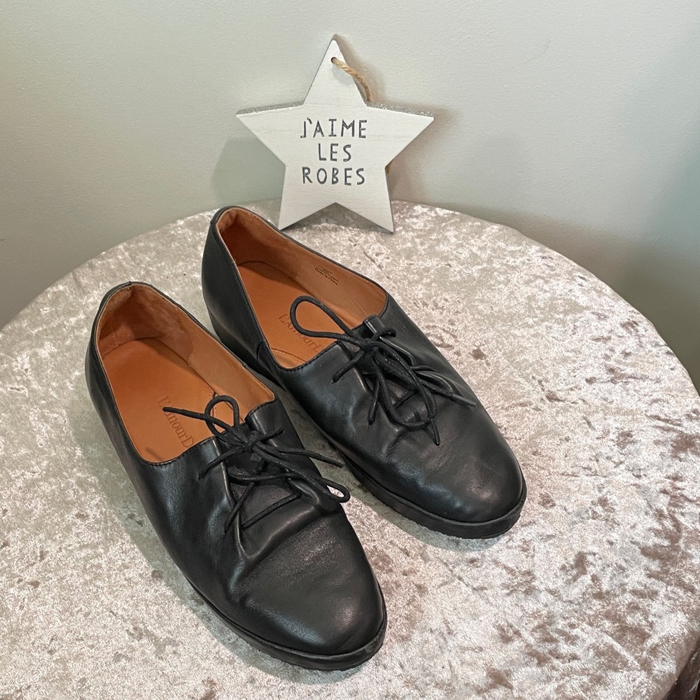 L’AMOUR DES PIEDS Black Leather Lace-Up Loafers